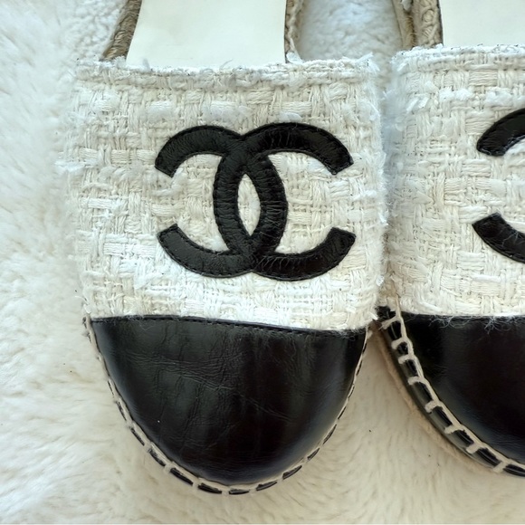 CHANEL Espadrilles black/white 38C Authentic Retail 1200$ - Picture 3 of 8